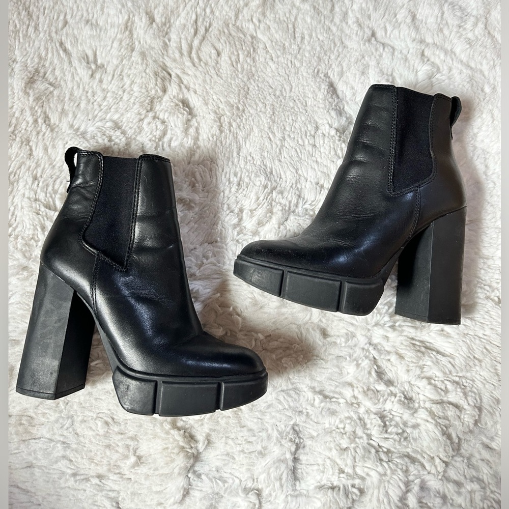 Steve Madden Revised Boot; Size 6.5 - image 1
